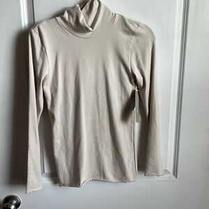 NWT Joan Vass Pale Platinum Turtleneck Long Sleeve Size Large